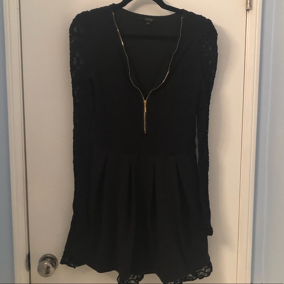 Guess Dresses & Skirts - Guess Little Black Dress 👗🖤